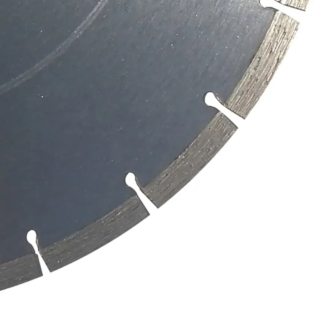 Astrocut C100 Value General Purpose Concrete Diamond Blade 3 Close-up of the sintered segment on an Astrocut C100 general-purpose diamond blade.